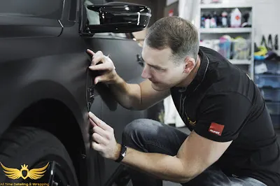 Bezbarwne folie ochronne, Powłoki ceramiczne, Oklejanie aut, Zmiana koloru, Przyciemnianie szyb